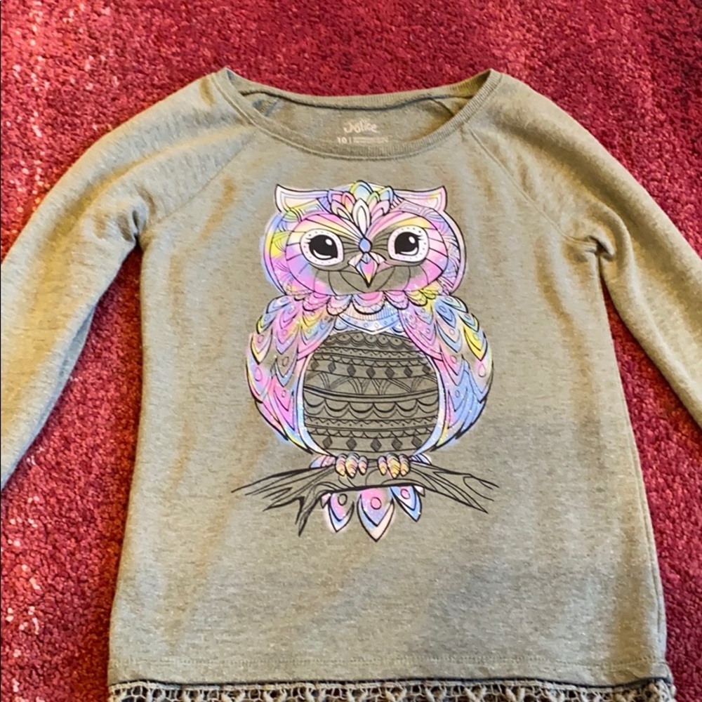 Green owl sweater